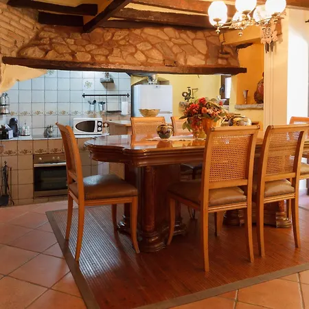 El Molí De Con Jacuzzi Casa rural