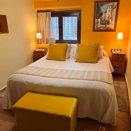 El Molí De Con Jacuzzi Casa rural