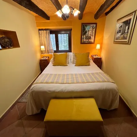 El Molí De Con Jacuzzi Casa rural Pontons