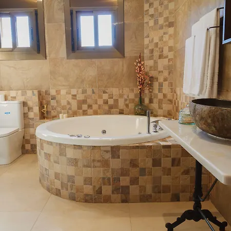 El Moli De Con Jacuzzi Landhuis Pontons