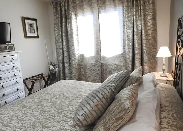 منزل ريفي El Moli De Con Jacuzzi Pontons